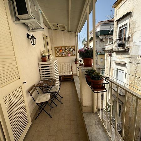 דירות נאפולי La Casa Di Sarah Aspetta Voi מראה חיצוני תמונה