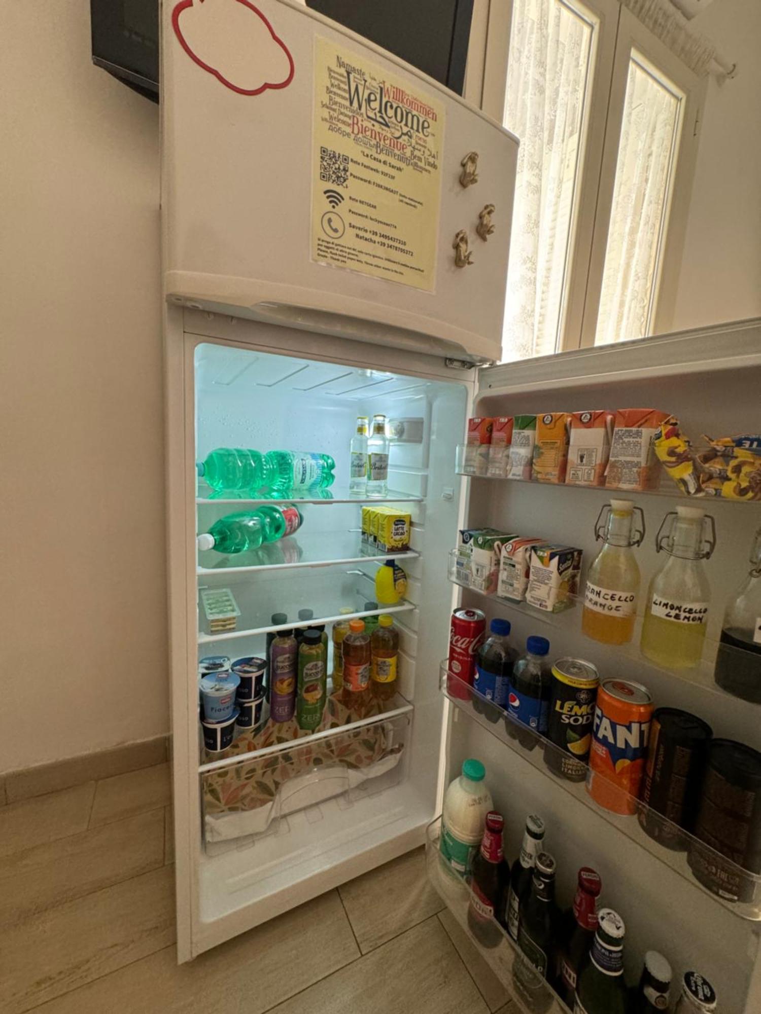 דירות נאפולי La Casa Di Sarah Aspetta Voi מראה חיצוני תמונה