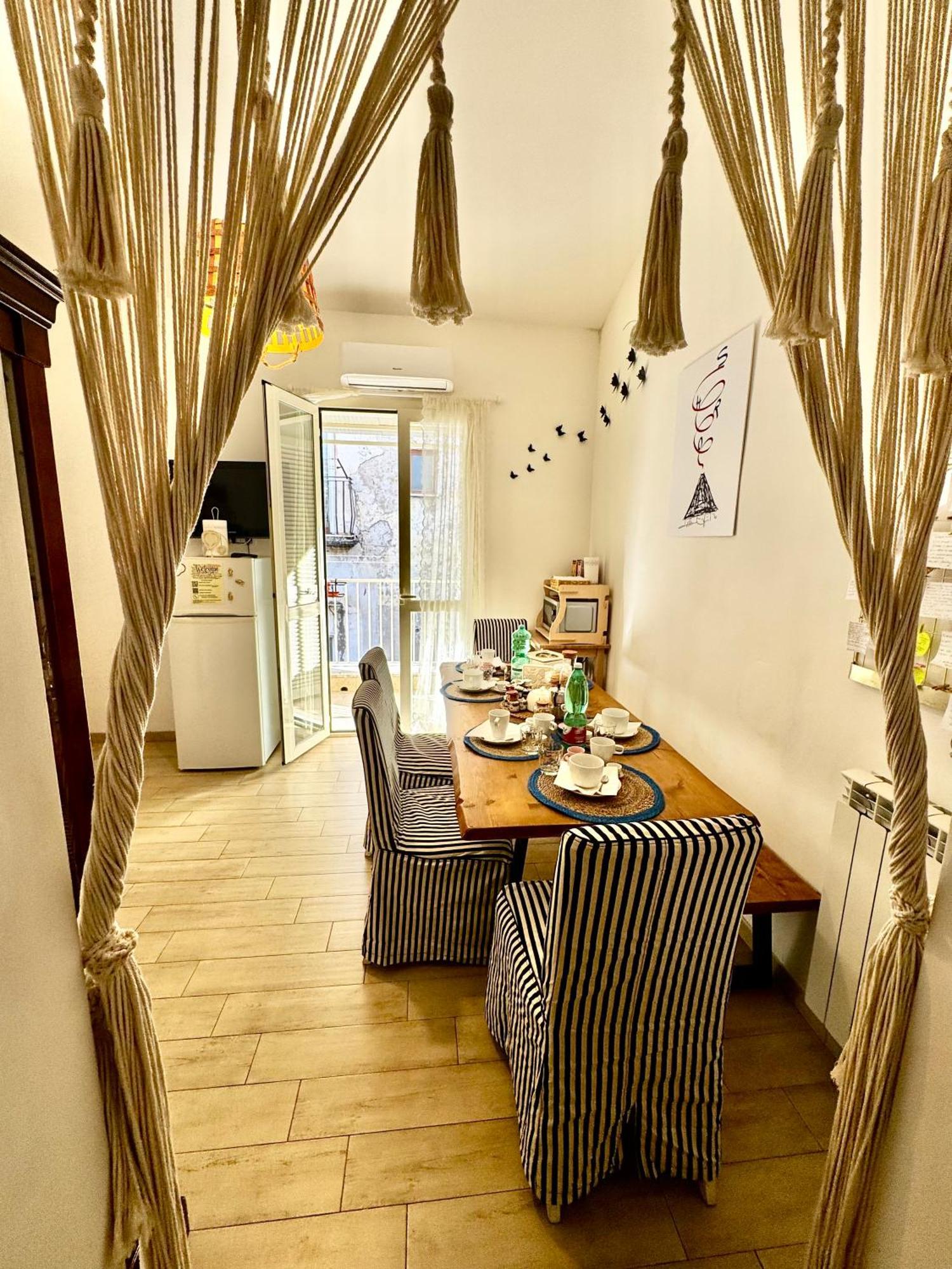 דירות נאפולי La Casa Di Sarah Aspetta Voi מראה חיצוני תמונה