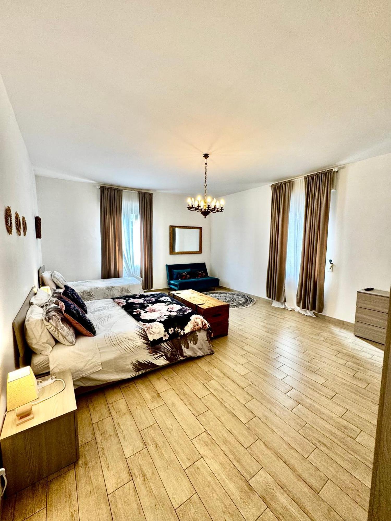 דירות נאפולי La Casa Di Sarah Aspetta Voi מראה חיצוני תמונה
