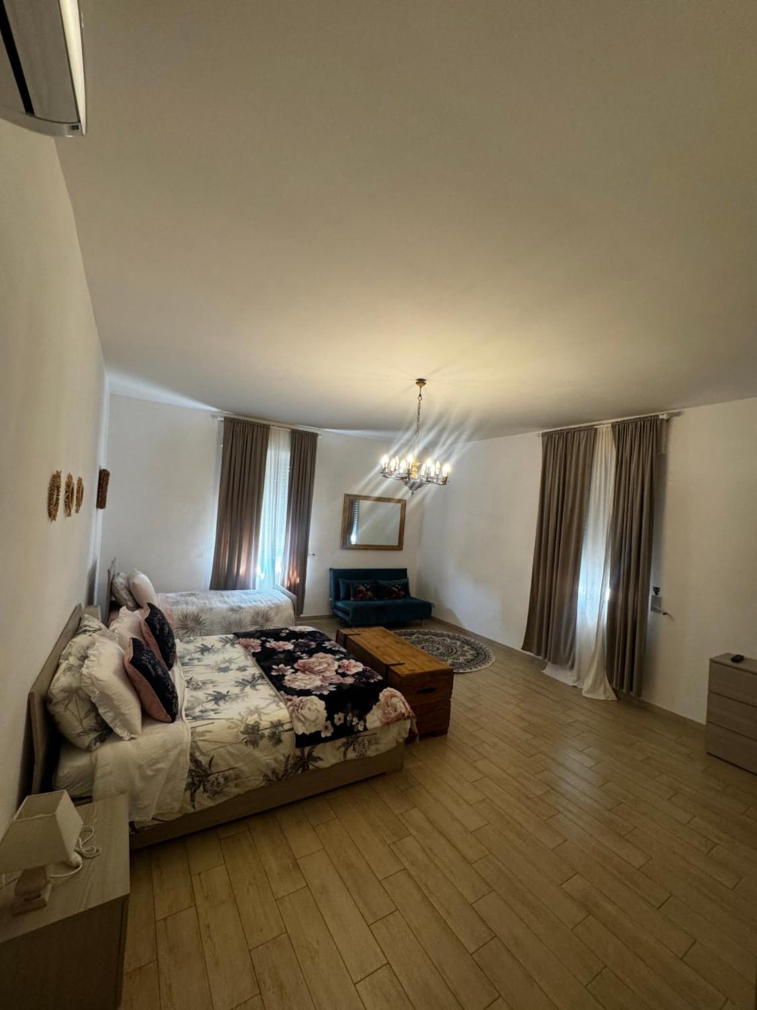 דירות נאפולי La Casa Di Sarah Aspetta Voi מראה חיצוני תמונה